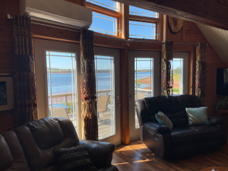 Chickadee-livingroom-view